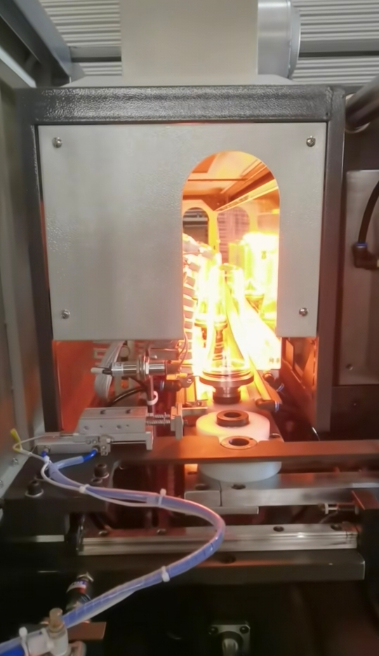 Optimizing Thermal Response for Nissei ASB 150DP and SACMI Rotary Blow Molding Lamps