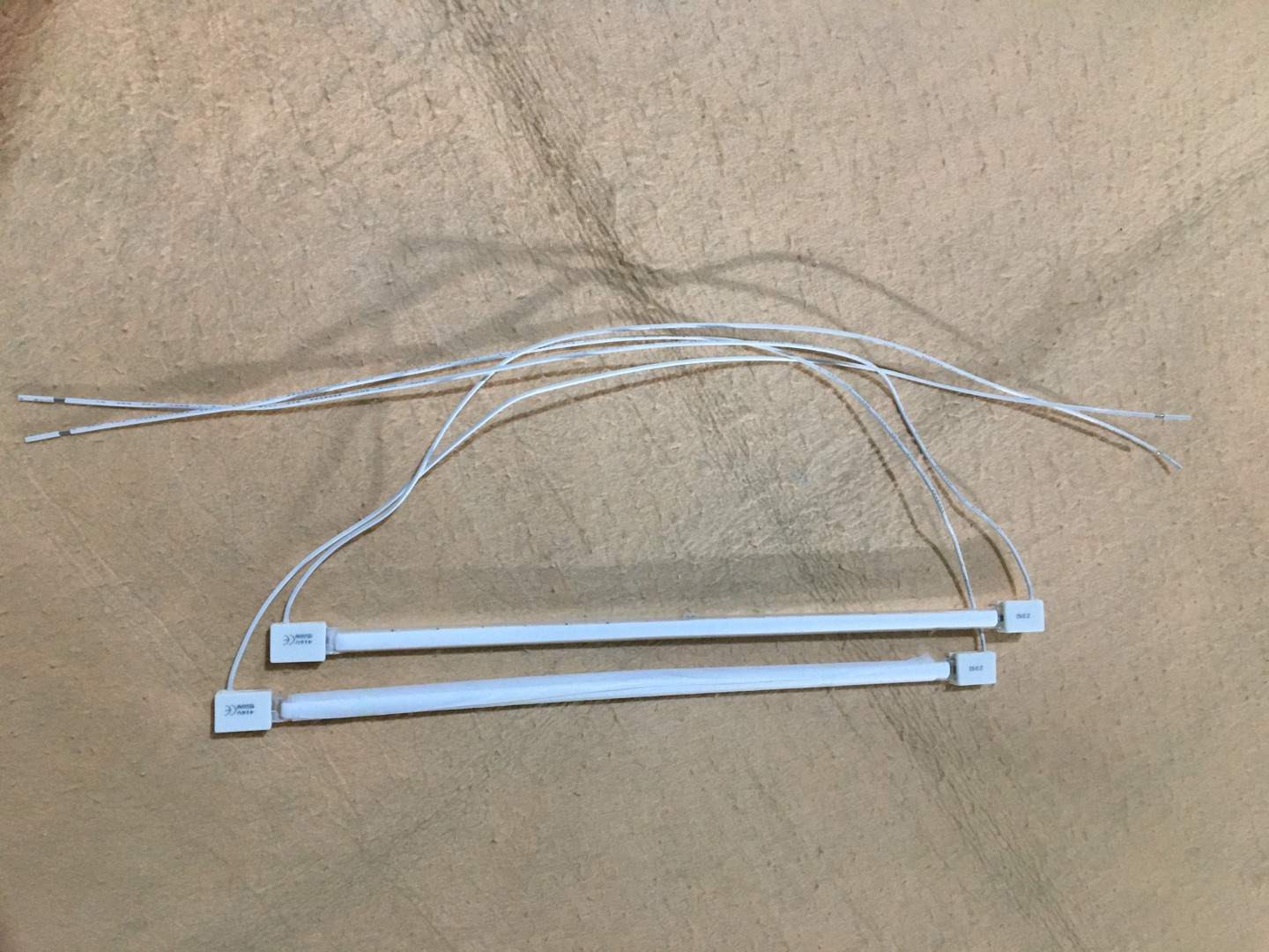 lampada alogena rivestita in oro