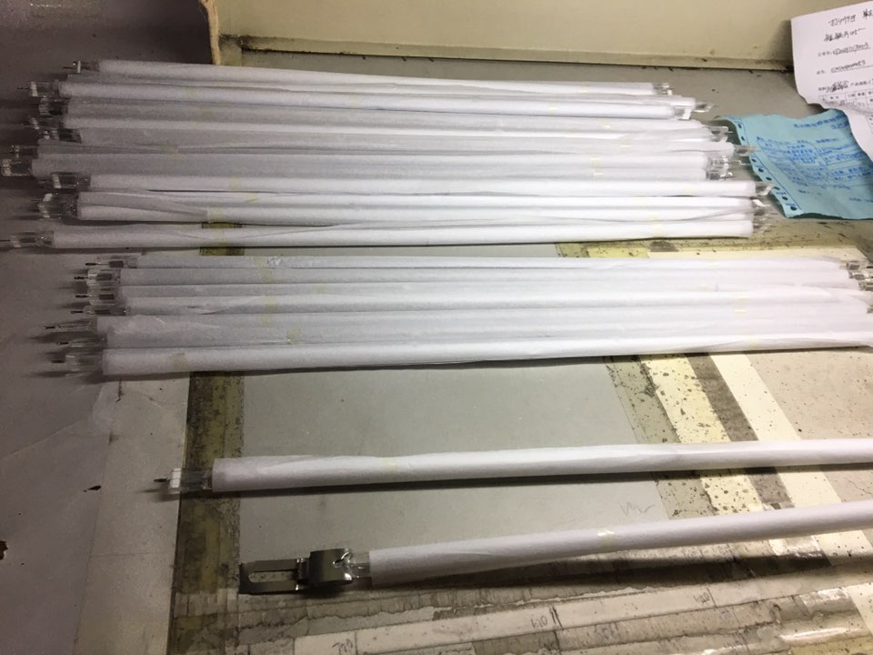 Lampada alogena al quarzo da 400mm 750w lunga durata Lampada alogena termica